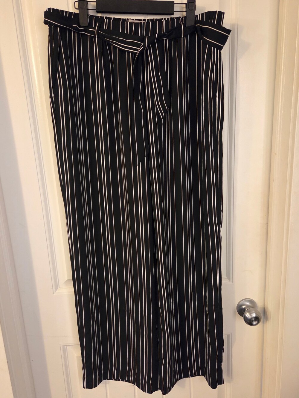 Laura | Black & White Pinstripe Wide Leg Pants | Paperbag Waist | NWT | Large
